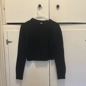 Lululemon Black Long Sleeve Crop Sweater